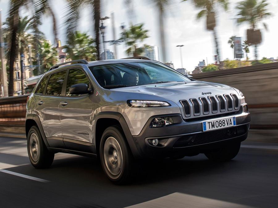  Jeep Cherokee Trailhawk 2014 года  (EU) (фото 5 из 12)
